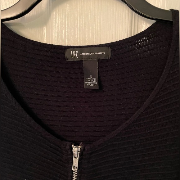 Sz S. INC Front Zip Sweater - Picture 2 of 4